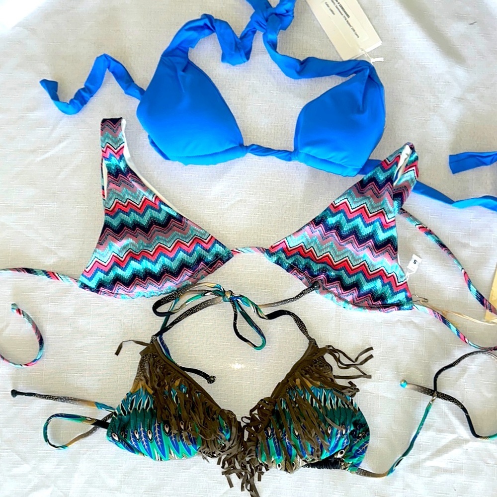 3 Bikini Tops Bundle​​